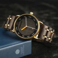 BOBO-BIRD-Montre-quartz-en-bois-pour-homme-montre-bracelet-d-contract-e-cadeau-unique-livraison-1